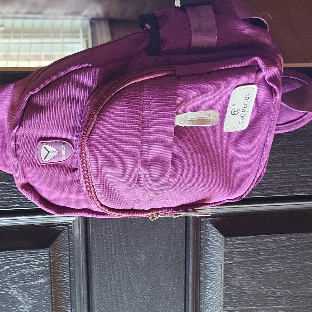 Purple Duo Mei Lun cross body, adjustable strap